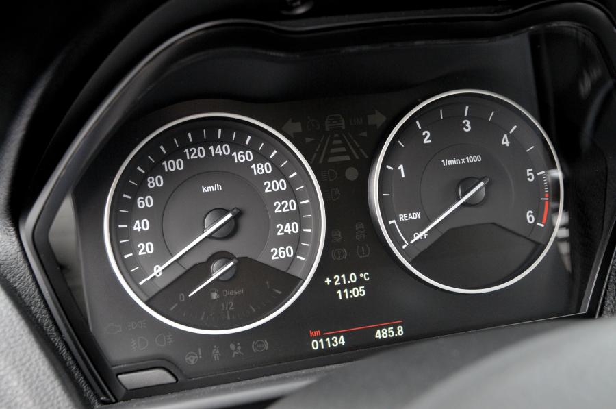  BMW 120d Urban Line 2011 года  (фото 31 из 193)